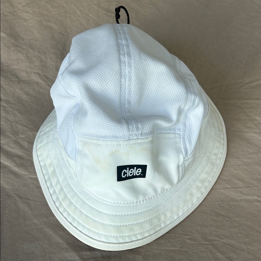 Ciele White GoBucket BKT Hat 56.5 cm